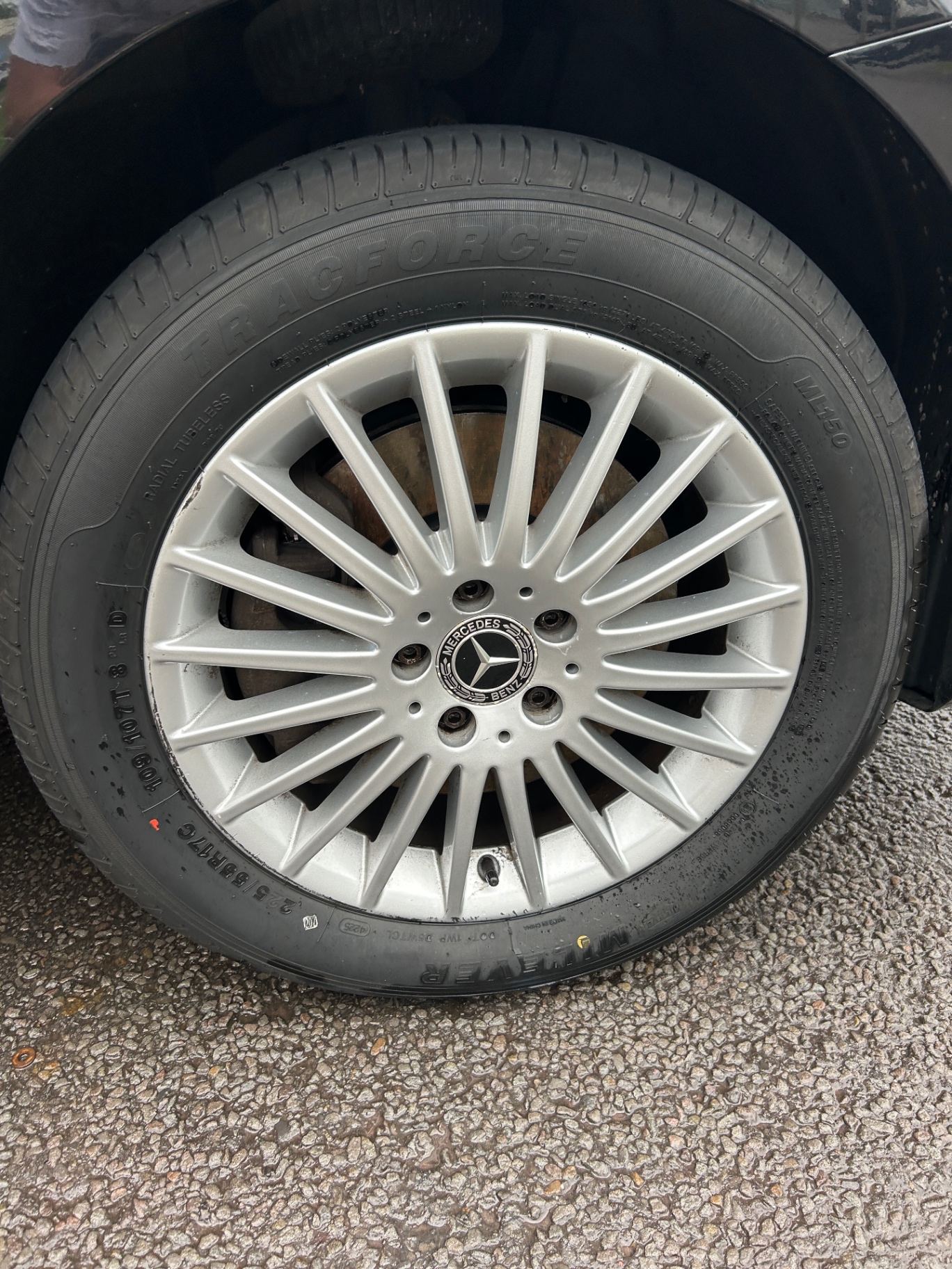 Clean alloy wheel on the detailed Mercedes Vito